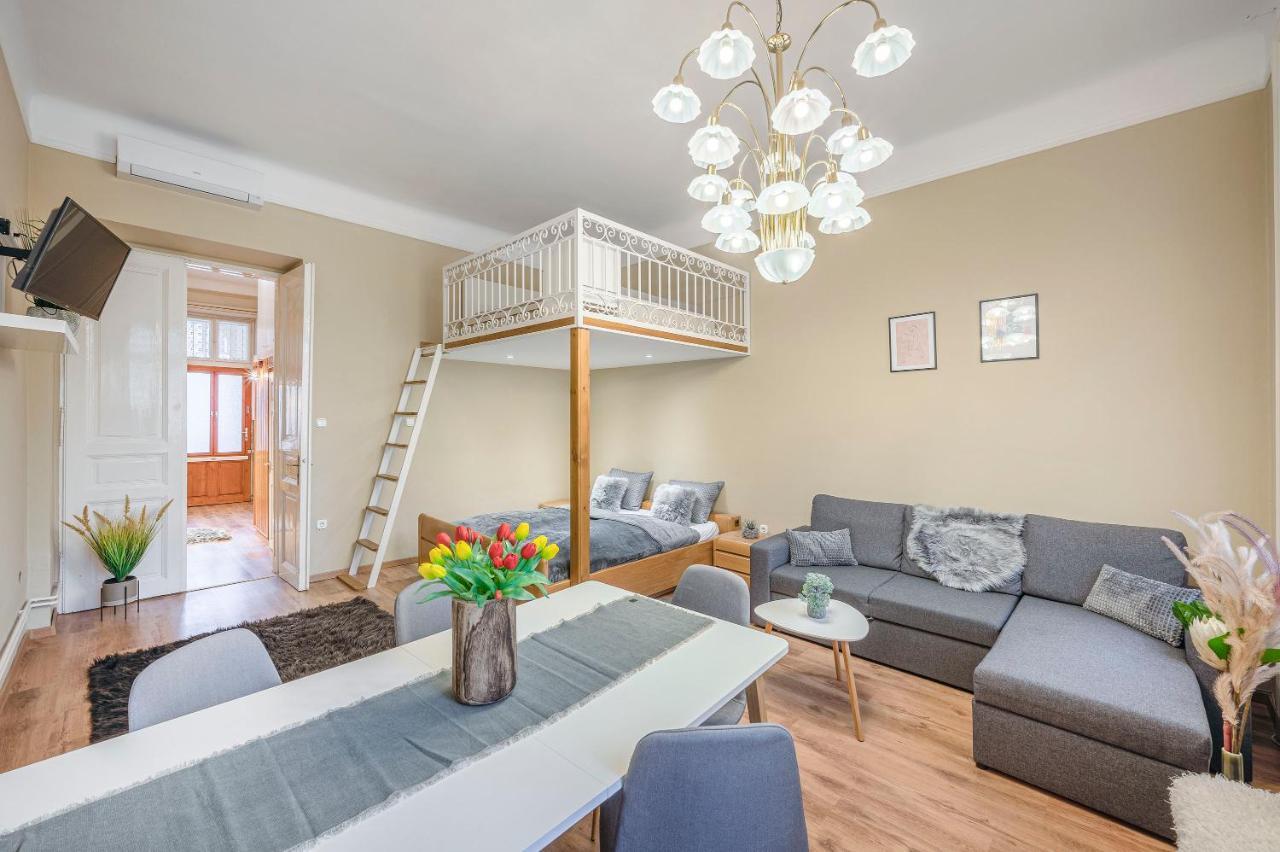 Corvin City Apartment By Nw Budapest Eksteriør bilde